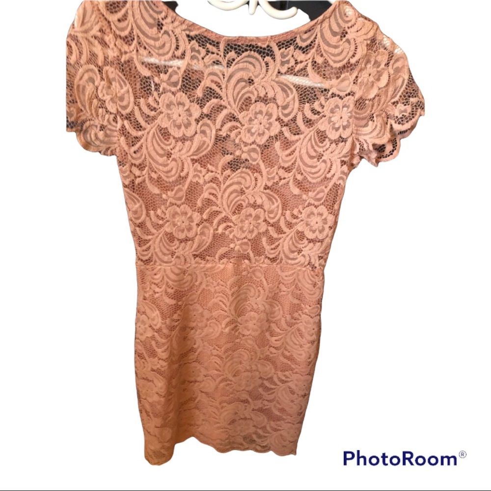 🌟2/$25🌟U2B peach lace dress